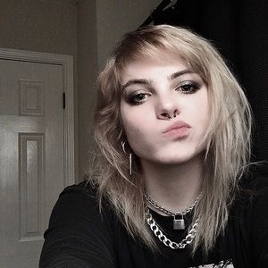 Meet your Posher, Jenna